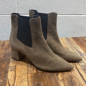 NWOT Geox short suede boots